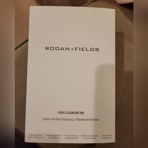 Rodan Fields Pore Cleansing & Black head remover
